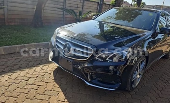 Acheter Occasion Voiture Mercedes-Benz E-Classe Noir à Harare, Harare Acheter Occasion Voiture Mercedes-Benz E-Classe Noir à Harare, Harare