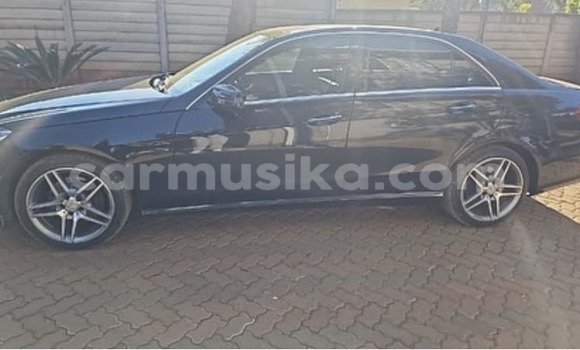 Acheter Occasion Voiture Mercedes-Benz E-Classe Noir à Harare, Harare Acheter Occasion Voiture Mercedes-Benz E-Classe Noir à Harare, Harare