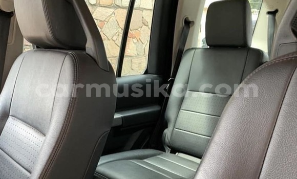 Acheter Occasion Voiture Land Rover Discovery Noir à Harare, Harare Acheter Occasion Voiture Land Rover Discovery Noir à Harare, Harare