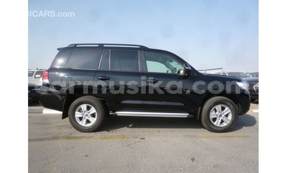 Tenga Imported Toyota Land Cruiser Nhema Mota in Import - Dubai in Harare Tenga Imported Toyota Land Cruiser Nhema Mota in Import - Dubai in Harare