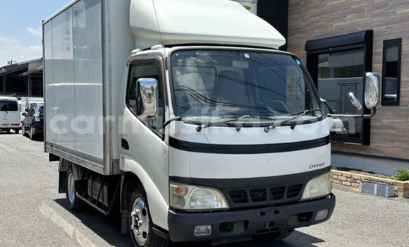 Acheter Occasion Utilitaire Toyota Dyna Blanc à Beitbridge, Matabeleland South Acheter Occasion Utilitaire Toyota Dyna Blanc à Beitbridge, Matabeleland South