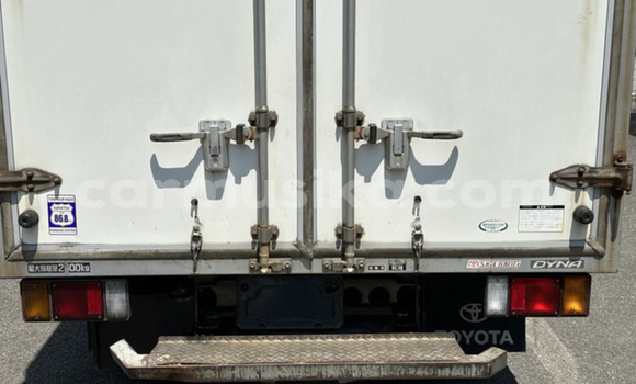 Acheter Occasion Utilitaire Toyota Dyna Blanc à Beitbridge, Matabeleland South Acheter Occasion Utilitaire Toyota Dyna Blanc à Beitbridge, Matabeleland South