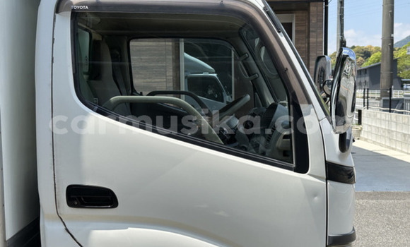 Acheter Occasion Utilitaire Toyota Dyna Blanc à Beitbridge, Matabeleland South Acheter Occasion Utilitaire Toyota Dyna Blanc à Beitbridge, Matabeleland South