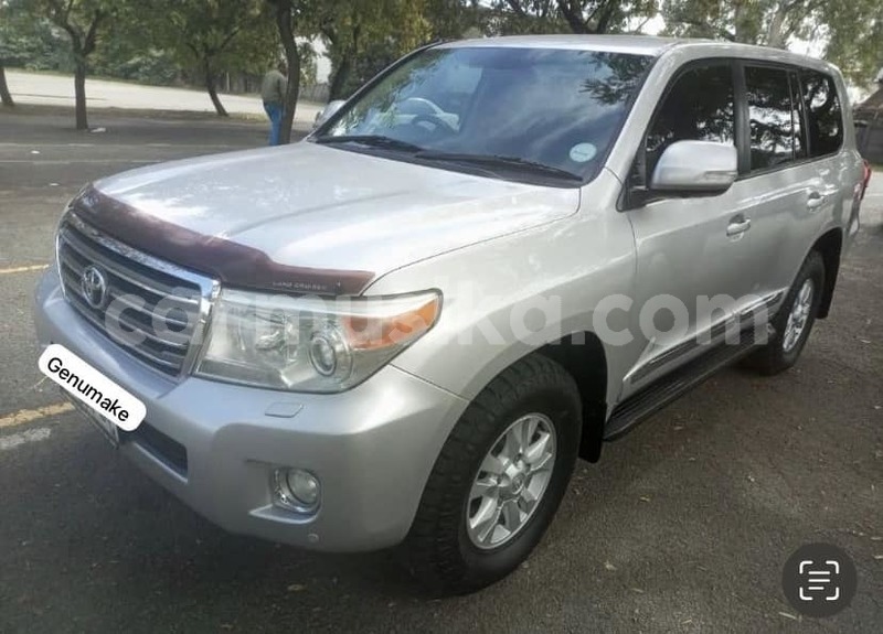 Big with watermark toyota land cruiser harare harare 33514