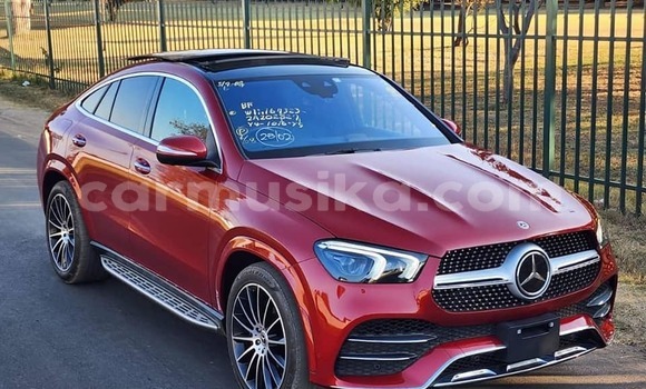 Nunua Ilio tumika Mercedes‒Benz GLE Nyekundu Gari ndani ya Harare nchini Harare Nunua Ilio tumika Mercedes‒Benz GLE Nyekundu Gari ndani ya Harare nchini Harare