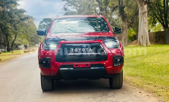 Nunua Ilio tumika Toyota Hilux Nyekundu Gari ndani ya Harare nchini Harare Nunua Ilio tumika Toyota Hilux Nyekundu Gari ndani ya Harare nchini Harare