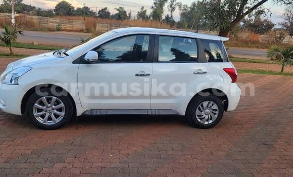 Nunua Ilio tumika GMC Envoy Nyeupe Gari ndani ya Harare nchini Harare Nunua Ilio tumika GMC Envoy Nyeupe Gari ndani ya Harare nchini Harare