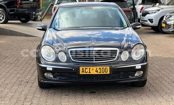 Buy Used Mercedes-Benz E-Classe Black Car in Harare in Harare Buy Used Mercedes-Benz E-Classe Black Car in Harare in Harare