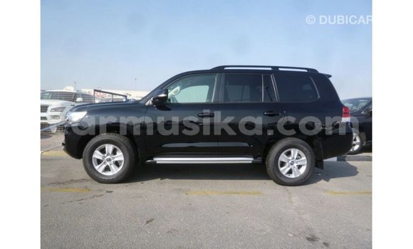 Tenga Imported Toyota Land Cruiser Nhema Mota in Import - Dubai in Harare Tenga Imported Toyota Land Cruiser Nhema Mota in Import - Dubai in Harare