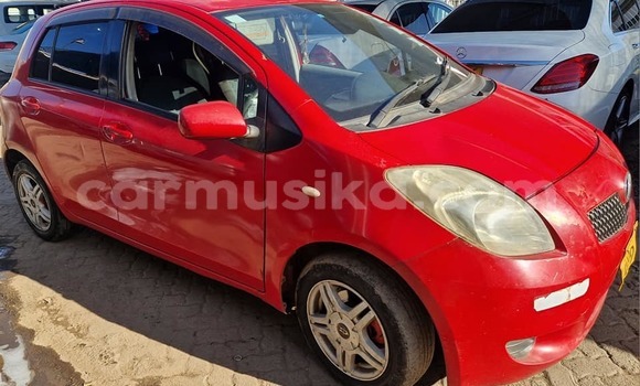 Tenga Tsaru Toyota Vitz Tsvuku Mota in Harare in Harare Tenga Tsaru Toyota Vitz Tsvuku Mota in Harare in Harare