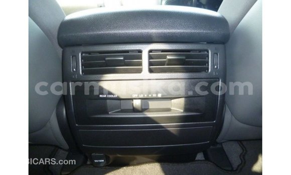 Tenga Imported Toyota Land Cruiser Nhema Mota in Import - Dubai in Harare Tenga Imported Toyota Land Cruiser Nhema Mota in Import - Dubai in Harare