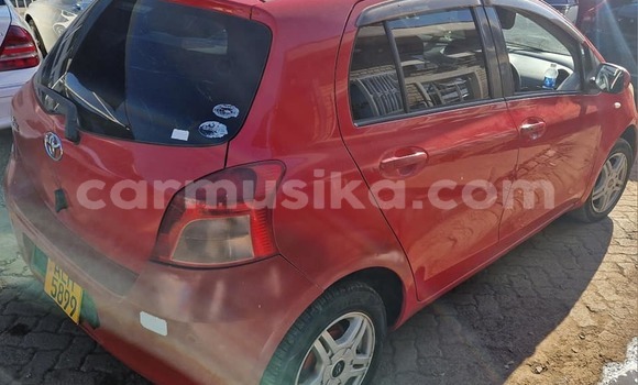 Tenga Tsaru Toyota Vitz Tsvuku Mota in Harare in Harare Tenga Tsaru Toyota Vitz Tsvuku Mota in Harare in Harare