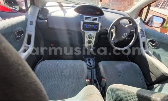 Tenga Tsaru Toyota Vitz Tsvuku Mota in Harare in Harare Tenga Tsaru Toyota Vitz Tsvuku Mota in Harare in Harare