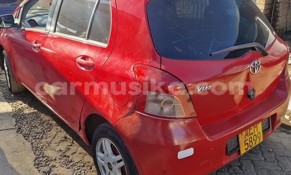 Tenga Tsaru Toyota Vitz Tsvuku Mota in Harare in Harare Tenga Tsaru Toyota Vitz Tsvuku Mota in Harare in Harare