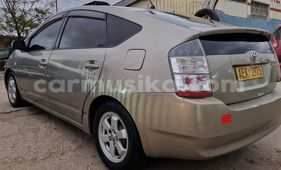 Tenga Tsaru Toyota Prius Zvimwe Mota in Harare in Harare Tenga Tsaru Toyota Prius Zvimwe Mota in Harare in Harare