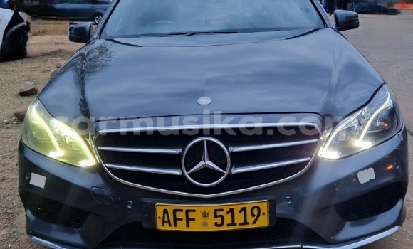Acheter Occasion Voiture Mercedes‒Benz E–Class Noir à Harare, Harare