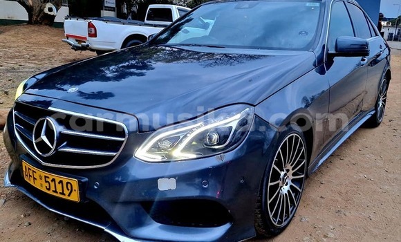 Tenga Tsaru MercedesâBenz EâClass Nhema Mota in Harare in Harare Tenga Tsaru MercedesâBenz EâClass Nhema Mota in Harare in Harare