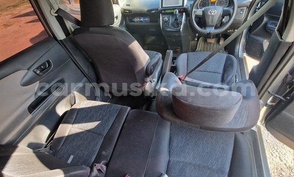 Tenga Tsaru Toyota Wish Zvimwe Mota in Harare in Harare Tenga Tsaru Toyota Wish Zvimwe Mota in Harare in Harare