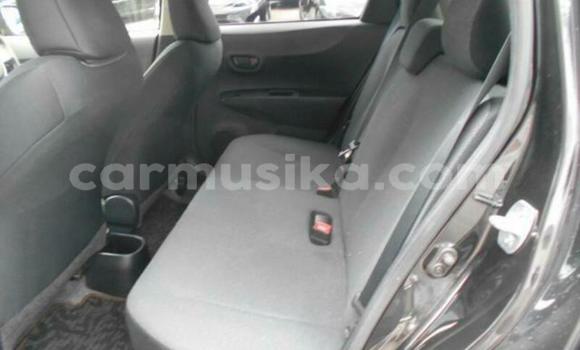 Acheter Occasion Voiture Toyota Vitz Noir à Alexandra Park, Harare Acheter Occasion Voiture Toyota Vitz Noir à Alexandra Park, Harare