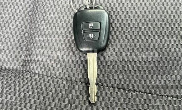 Nunua Ilio tumika Toyota Hiace Nyeupe Gari ndani ya Beitbridge nchini Matabeleland Kusini Nunua Ilio tumika Toyota Hiace Nyeupe Gari ndani ya Beitbridge nchini Matabeleland Kusini