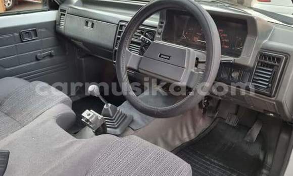 Acheter Occasion Voiture Mazda B–series Blanc à Beitbridge, Matabeleland South Acheter Occasion Voiture Mazda B–series Blanc à Beitbridge, Matabeleland South