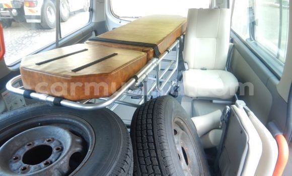 Acheter Occasion Voiture Nissan Caravan Blanc à Beitbridge, Matabeleland South Acheter Occasion Voiture Nissan Caravan Blanc à Beitbridge, Matabeleland South