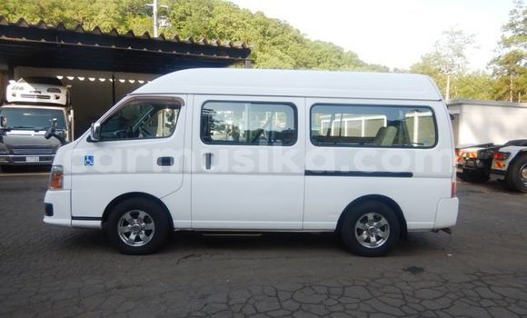 Acheter Occasion Voiture Nissan Caravan Blanc à Beitbridge, Matabeleland South Acheter Occasion Voiture Nissan Caravan Blanc à Beitbridge, Matabeleland South