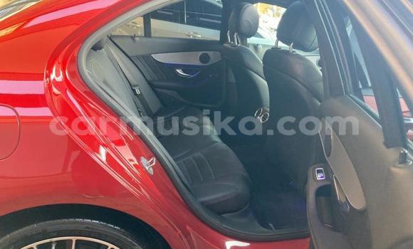 Acheter Occasion Voiture Mercedes-Benz C-Classe Rouge à Beitbridge, Matabeleland South Acheter Occasion Voiture Mercedes-Benz C-Classe Rouge à Beitbridge, Matabeleland South