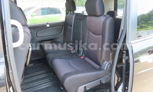 Acheter Occasion Voiture Nissan Serena Noir à Beitbridge, Matabeleland South Acheter Occasion Voiture Nissan Serena Noir à Beitbridge, Matabeleland South