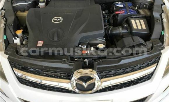 Buy Used Mazda MPV White Car in Beitbridge in Matabeleland South Buy Used Mazda MPV White Car in Beitbridge in Matabeleland South