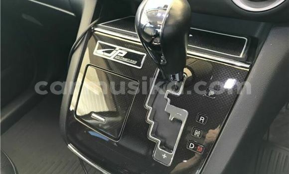 Buy Used Mazda MPV White Car in Beitbridge in Matabeleland South Buy Used Mazda MPV White Car in Beitbridge in Matabeleland South