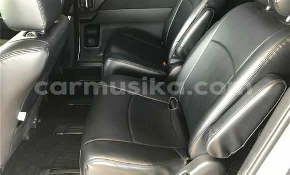 Buy Used Mazda MPV White Car in Beitbridge in Matabeleland South Buy Used Mazda MPV White Car in Beitbridge in Matabeleland South