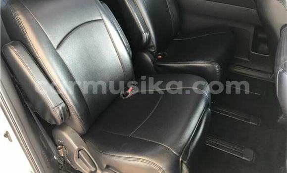 Buy Used Mazda MPV White Car in Beitbridge in Matabeleland South Buy Used Mazda MPV White Car in Beitbridge in Matabeleland South