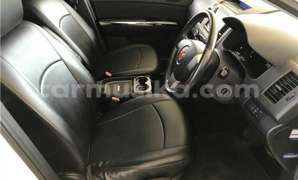 Buy Used Mazda MPV White Car in Beitbridge in Matabeleland South Buy Used Mazda MPV White Car in Beitbridge in Matabeleland South