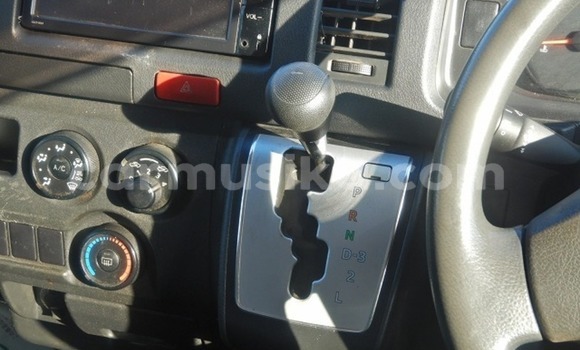 Acheter Occasion Voiture Toyota Hiace Bleu à Beitbridge, Matabeleland South Acheter Occasion Voiture Toyota Hiace Bleu à Beitbridge, Matabeleland South