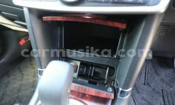 Tenga Tsaru Toyota Allion Beige Mota in Bulawayo in Bulawayo Tenga Tsaru Toyota Allion Beige Mota in Bulawayo in Bulawayo