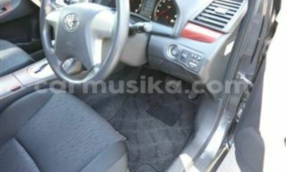 Tenga Tsaru Toyota Allion Beige Mota in Bulawayo in Bulawayo Tenga Tsaru Toyota Allion Beige Mota in Bulawayo in Bulawayo