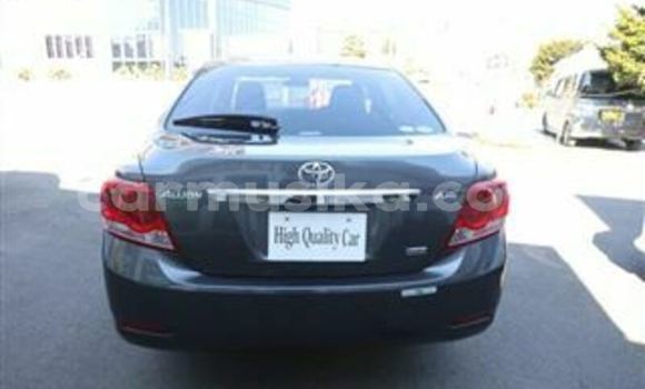 Tenga Tsaru Toyota Allion Beige Mota in Bulawayo in Bulawayo Tenga Tsaru Toyota Allion Beige Mota in Bulawayo in Bulawayo