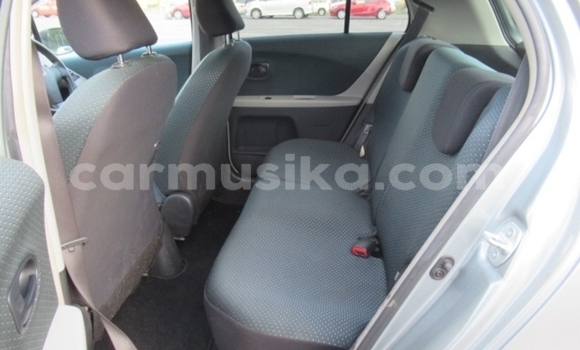 Buy Used Toyota Vitz Blue Car in Beitbridge in Matabeleland South Buy Used Toyota Vitz Blue Car in Beitbridge in Matabeleland South