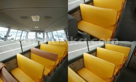 Buy Used Toyota Coaster White Car in Beitbridge in Matabeleland South Buy Used Toyota Coaster White Car in Beitbridge in Matabeleland South