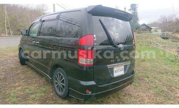 Acheter Occasion Voiture Toyota Noah Noir à Beitbridge, Matabeleland South