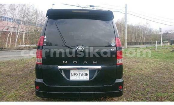 Tenga Tsaru Toyota Noah Nhema Mota in Beitbridge in Matabeleland South Tenga Tsaru Toyota Noah Nhema Mota in Beitbridge in Matabeleland South