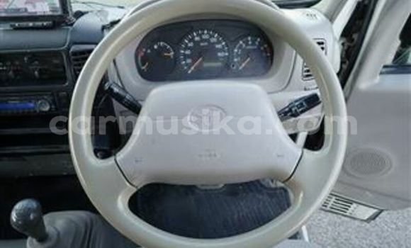 Nunua Ilio tumika Toyota Dyna Nyeupe Lori ndani ya Beitbridge nchini Matabeleland Kusini Nunua Ilio tumika Toyota Dyna Nyeupe Lori ndani ya Beitbridge nchini Matabeleland Kusini