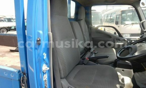 Tenga Tsaru Toyota Dyna Bhuruu Rori in Beitbridge in Matabeleland South Tenga Tsaru Toyota Dyna Bhuruu Rori in Beitbridge in Matabeleland South