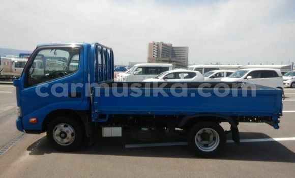 Tenga Tsaru Toyota Dyna Bhuruu Rori in Beitbridge in Matabeleland South Tenga Tsaru Toyota Dyna Bhuruu Rori in Beitbridge in Matabeleland South