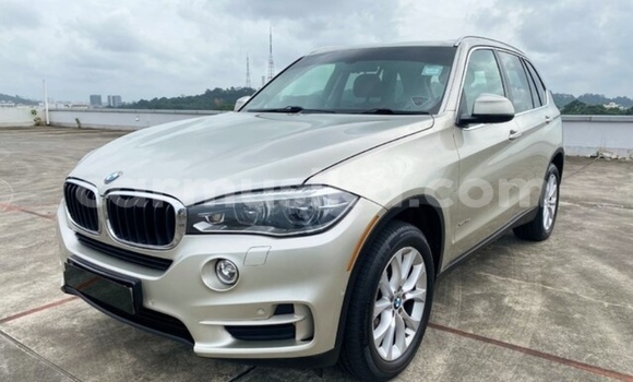 Nunua Ilio tumika BMW X5 Fedha Gari ndani ya Beitbridge nchini Matabeleland Kusini