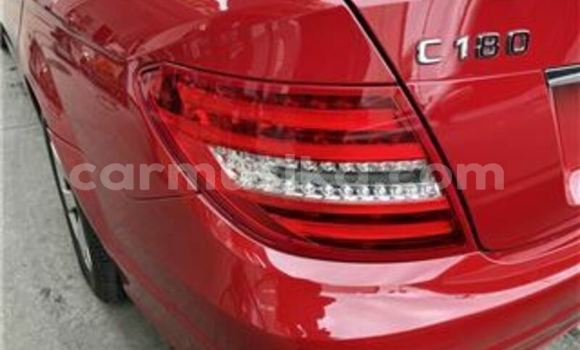 Tenga Tsaru Mercedes‒Benz C–Class Tsvuku Mota in Beitbridge in Matabeleland South Tenga Tsaru Mercedes‒Benz C–Class Tsvuku Mota in Beitbridge in Matabeleland South