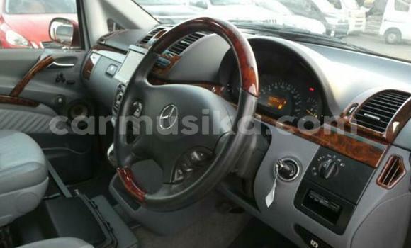 Nunua Ilio tumika Mercedes‒Benz Viano Nyekundu Gari ndani ya Beitbridge nchini Matabeleland Kusini Nunua Ilio tumika Mercedes‒Benz Viano Nyekundu Gari ndani ya Beitbridge nchini Matabeleland Kusini