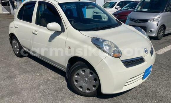 Acheter Occasion Voiture Nissan March Blanc à Beitbridge, Matabeleland South Acheter Occasion Voiture Nissan March Blanc à Beitbridge, Matabeleland South