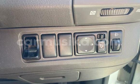 Acheter Occasion Voiture Nissan March Blanc à Beitbridge, Matabeleland South Acheter Occasion Voiture Nissan March Blanc à Beitbridge, Matabeleland South